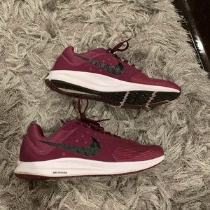 NIKE women’s running shoes